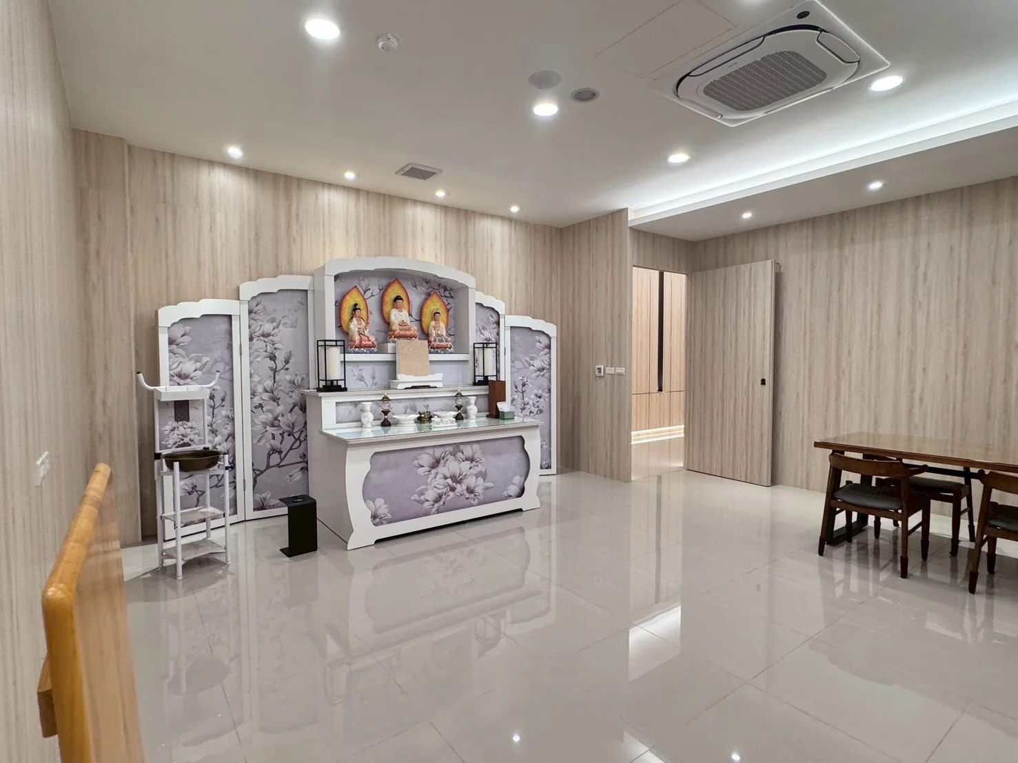 VIP 5安靈包廂